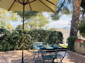 Vacances à Lumio : Appartement 4 Couchages, Terrasse, Parking Privé, à 1km de la Plage - FR-1-63-325